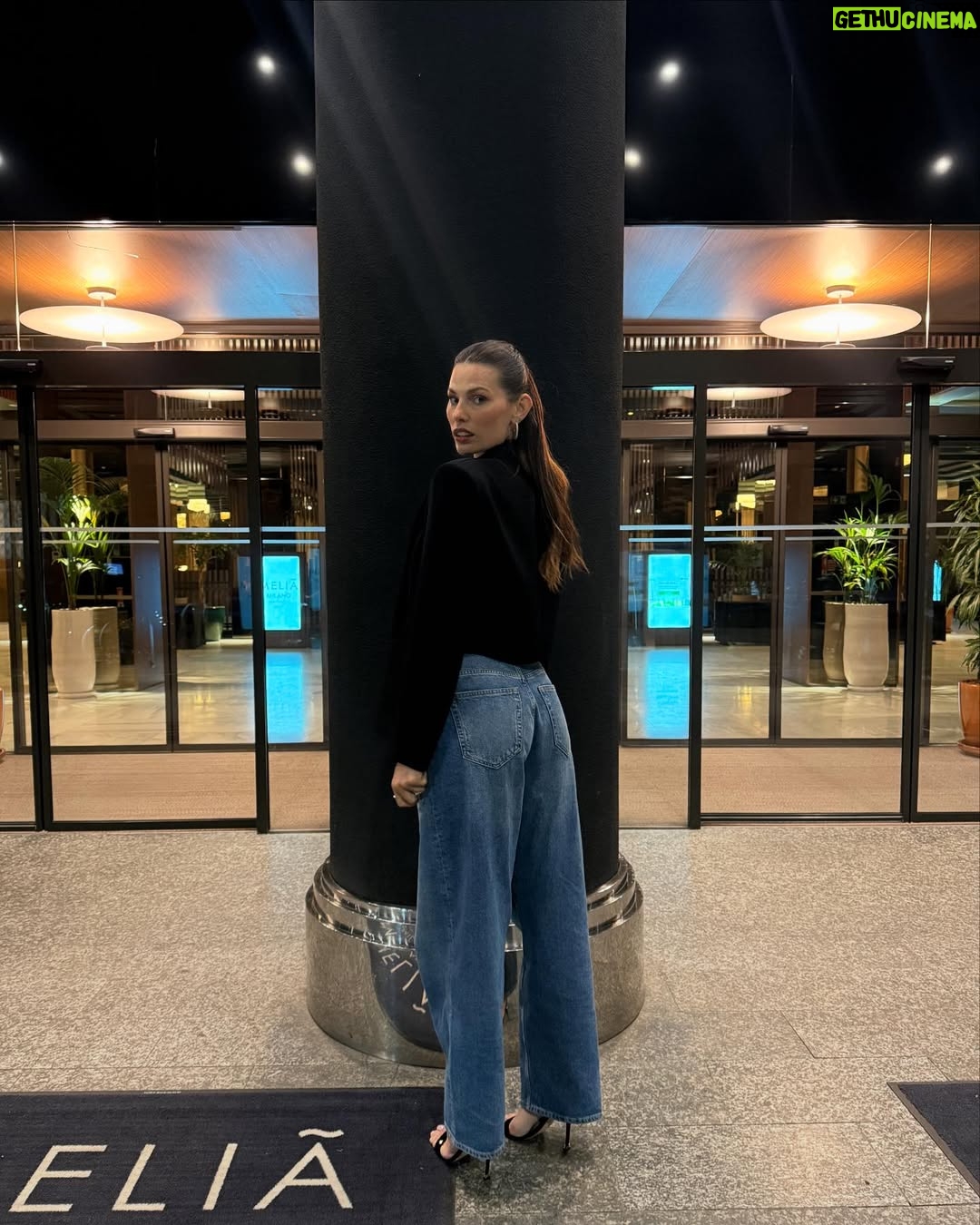 Dayane Mello - 13.2K Likes - Which one is your favorite? ...â¨đđ #streetstyle #milano