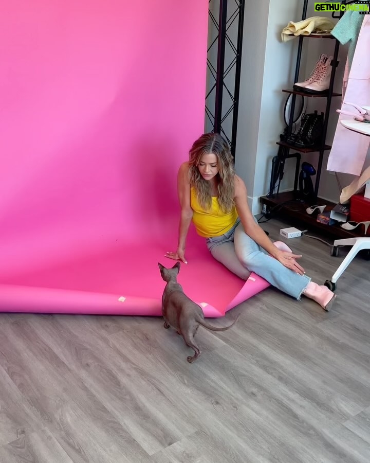 Denise Richards - 31.8K Likes - Only Pans🍳
Would you watch my cooking show?