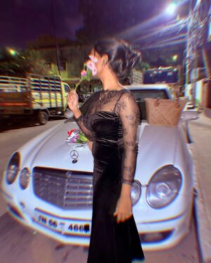 Dharshini Sambathkumar Instagram - In the world of color, she always chose black and silence 🖤  Not my car, aesthetic ah Iruku nu eduthen 🙈
.
.
#birthdayphotoshoot