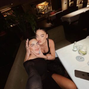 Dhurata Dora Instagram - ❤️