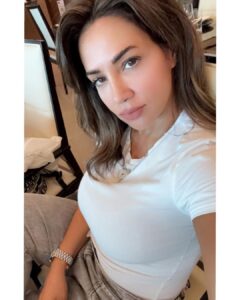 Actress Diana Haddad HD Photos and Wallpapers November 2025