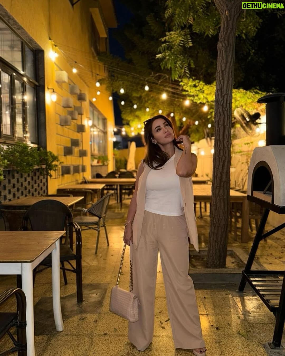 Diana Haddad - 63.3K Likes - ✨التوكل على رب العالمين دايماً✨
#ديانا_حداد #DianaHaddad