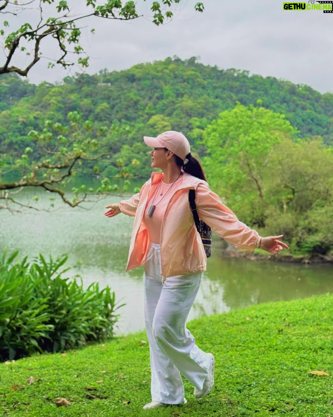 Diana Haddad - 82.5K Likes - Just another adventure 🍃⛰️⛩️
#dianahaddad_look