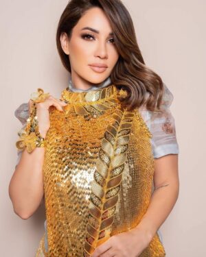 Diana Haddad Instagram - من خلال زيارتي لمعرض الشرق الأوسط في إمارة #الشارقة للساعات والمجوهرات .. شكراً مجوهرات #الرميزان على الدعوة الكريمة وحفاوة الاستقبال 🤍
@alromaizanuae 
#ديانا_حداد #DianaHaddad