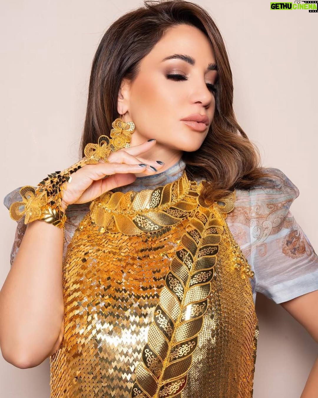 Diana Haddad - 68.2K Likes - من خلال زيارتي لمعرض الشرق الأوسط في إمارة #الشارقة للساعات والمجوهرات .. شكراً مجوهرات #الرميزان على الدعوة الكريمة وحفاوة الاستقبال 🤍
@alromaizanuae
#ديانا_حداد #DianaHaddad