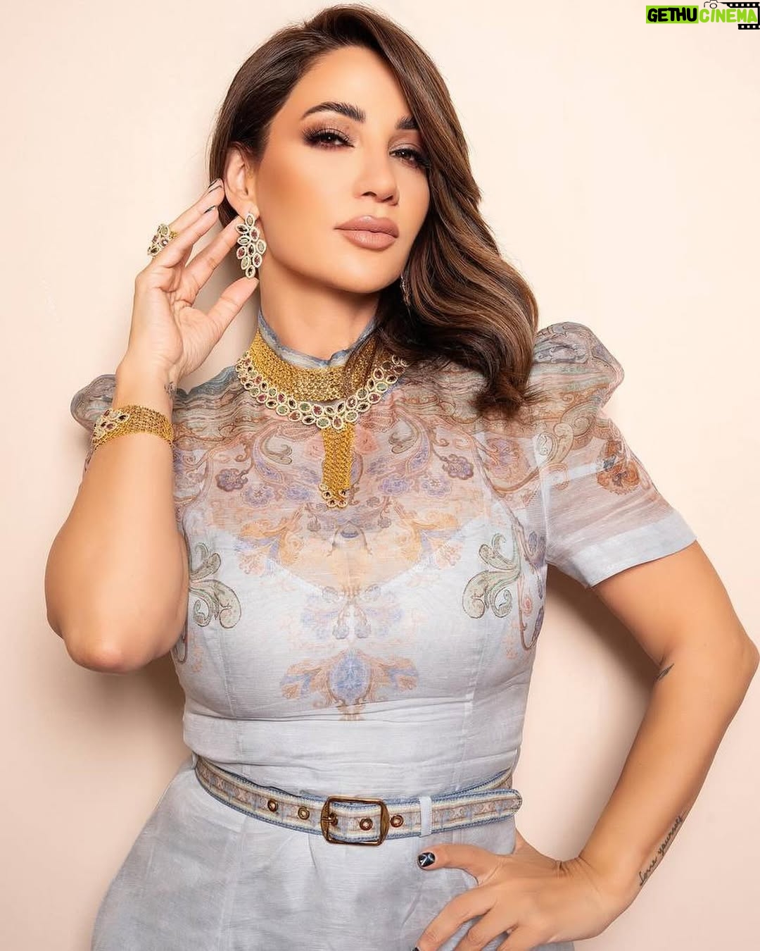 Diana Haddad - 68.2K Likes - من خلال زيارتي لمعرض الشرق الأوسط في إمارة #الشارقة للساعات والمجوهرات .. شكراً مجوهرات #الرميزان على الدعوة الكريمة وحفاوة الاستقبال 🤍
@alromaizanuae
#ديانا_حداد #DianaHaddad