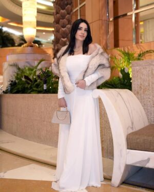 Diana Haddad Instagram - Love yourself 🤍
#dianahaddad_look