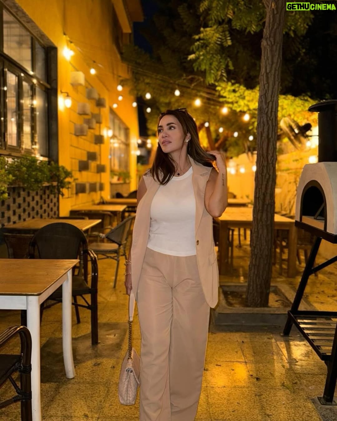 Diana Haddad - 63.3K Likes - ✨التوكل على رب العالمين دايماً✨
#ديانا_حداد #DianaHaddad