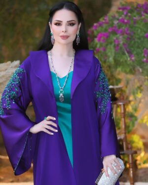 Diana Karazon Instagram - 🦚
@lanube.qa 
#ديانا_كرزون #دياناكرزون #كبار_البلد