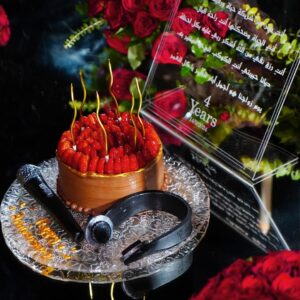 Diana Karazon Instagram - ‏اللحظات الجميلة..
‏ليست في أين تكون.. بل مع من تكون."🌹

Arrangements♥️
@salmaevents.jo 
@salmaflowers.jo 
#معاذ_العمري #ديانا_كرزون