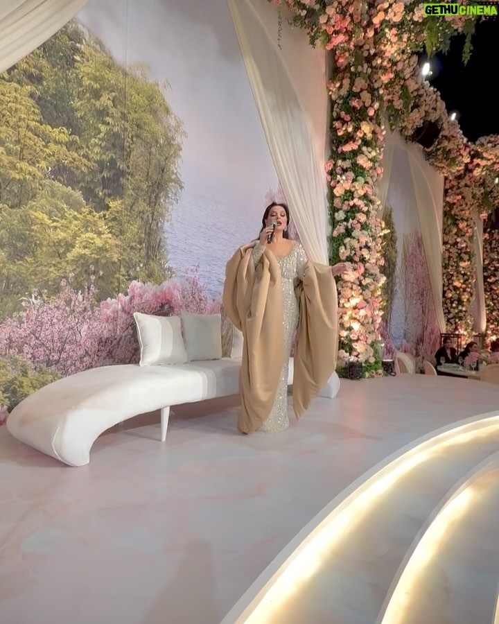 Diana Karazon - 11.8K Likes - أفراح احد العوائل الكريمه 👰🏻♀️♥️🤵🏻♂️
في دوله قطر الحبيبه 🇶🇦
الله يهنيكم ويسعدكم 🙏🏻🕊️
20/12/2024
@thaher.baqer 💎👗✂️
#دياناكرزون #ديانا_كرزون #diana_karazon #dianakarazon #افراح_ومناسبات #قطر #doha
#الخليج