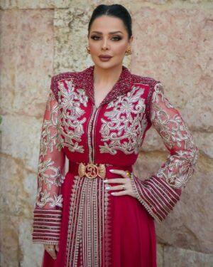 Diana Karazon Instagram - صور من حفل مهرجان جرش الثقافي ٣٨ 🇯🇴
مع نخبه من الفنانين والاعلامين ♥️
@bilal_fashion__designer 
@ghaith_tall 
@omaralabdallat 
@nedaashrara_official 
@marwanagyofficial 
@rabihhenedi 
#ديانا_كرزون #دياناكرزون #مهرجان_جرش_للثقافة_والفنون #مهرجان_جرش_٣٨