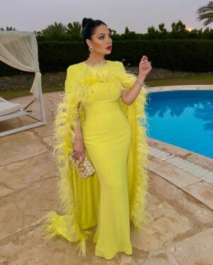 Diana Karazon Instagram - ‏"سليم القلب يؤتمن حتى في عداوته، ومرضى القلوب
‏لا يؤتمنون حتى في صداقتهم."💛
@qirat_kw 
#ديانا_كرزون #العمر_ماشي