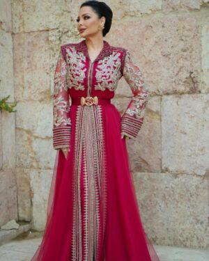 Diana Karazon Instagram - صور من حفل مهرجان جرش الثقافي ٣٨ 🇯🇴
مع نخبه من الفنانين والاعلامين ♥️
@bilal_fashion__designer 
@ghaith_tall 
@omaralabdallat 
@nedaashrara_official 
@marwanagyofficial 
@rabihhenedi 
#ديانا_كرزون #دياناكرزون #مهرجان_جرش_للثقافة_والفنون #مهرجان_جرش_٣٨