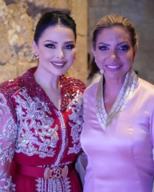 Diana Karazon Instagram - صور من حفل مهرجان جرش الثقافي ٣٨ 🇯🇴
مع نخبه من الفنانين والاعلامين ♥️
@bilal_fashion__designer 
@ghaith_tall 
@omaralabdallat 
@nedaashrara_official 
@marwanagyofficial 
@rabihhenedi 
#ديانا_كرزون #دياناكرزون #مهرجان_جرش_للثقافة_والفنون #مهرجان_جرش_٣٨
