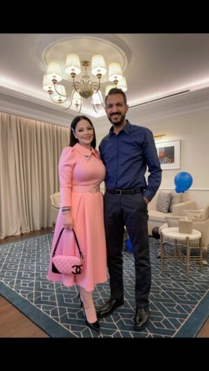 Diana Karazon Instagram - هو صديقي جداً وحبيبي كثيراً ♥️
@omari.moath 
#معاذ_العمري #ديانا_كرزون