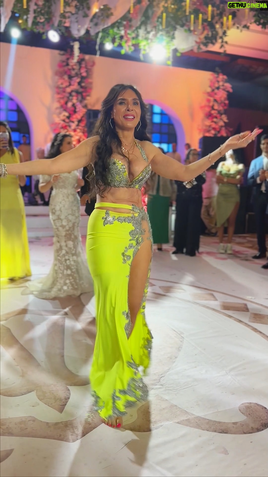 Dina - 25K Likes - أوعي ترازينا 🔥🥰
#دينا | #dina