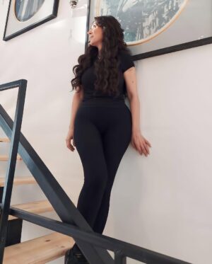 Dina Instagram - Lovely 🥰 Morning ❤️❤️
Every day is a good day.
#dina #morning #positivevibes 
Photography @amrsherif.art 
@amsol.showroom