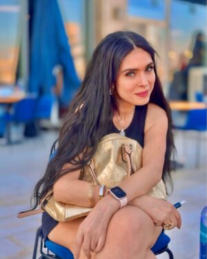 Dina Instagram - صباحكم #سعادة ❤️❤️
#دينا
#dina
@bosyofficial