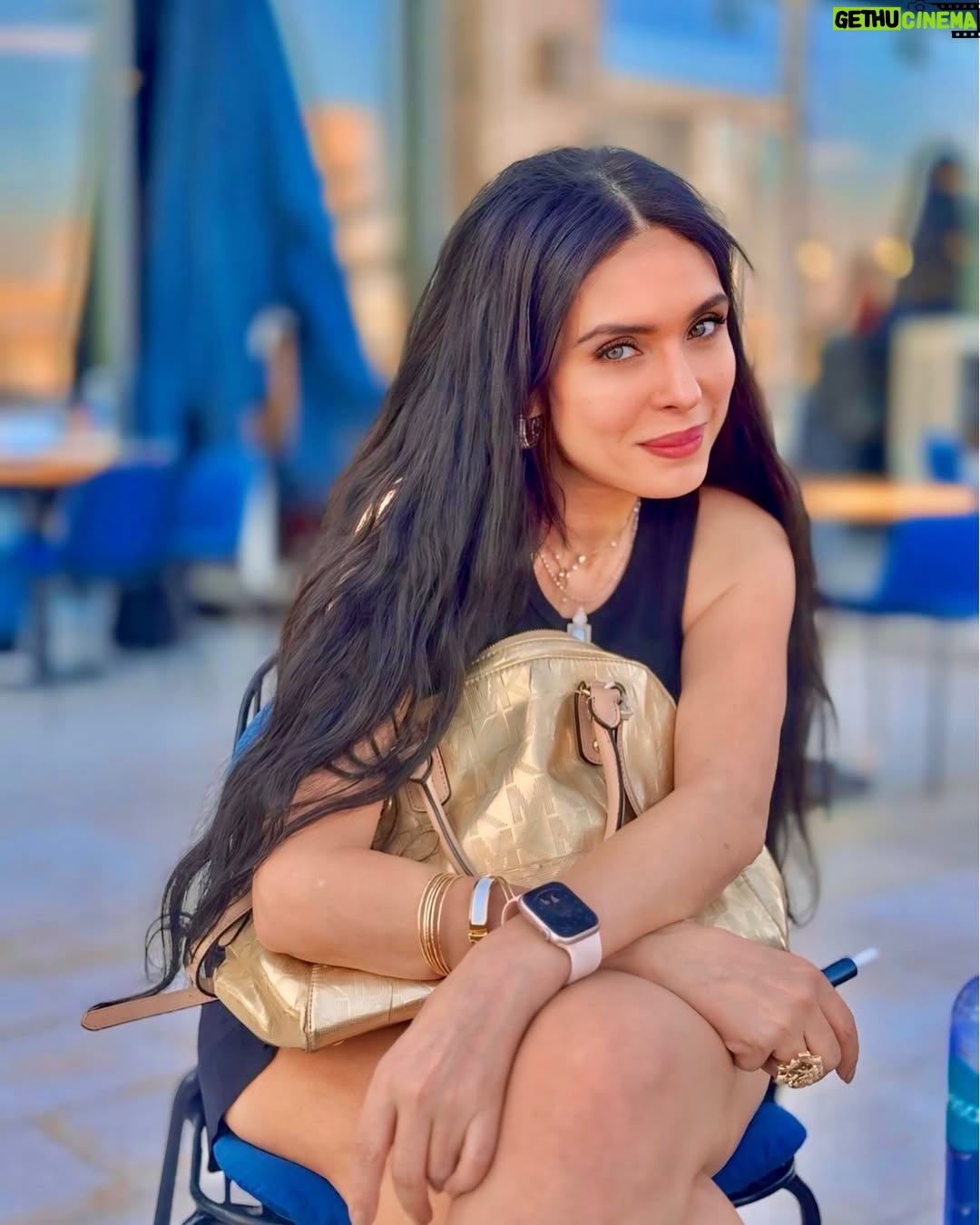Dina - 14.2K Likes - صباحكم #سعادة ❤️❤️
#دينا
#dina
@bosyofficial