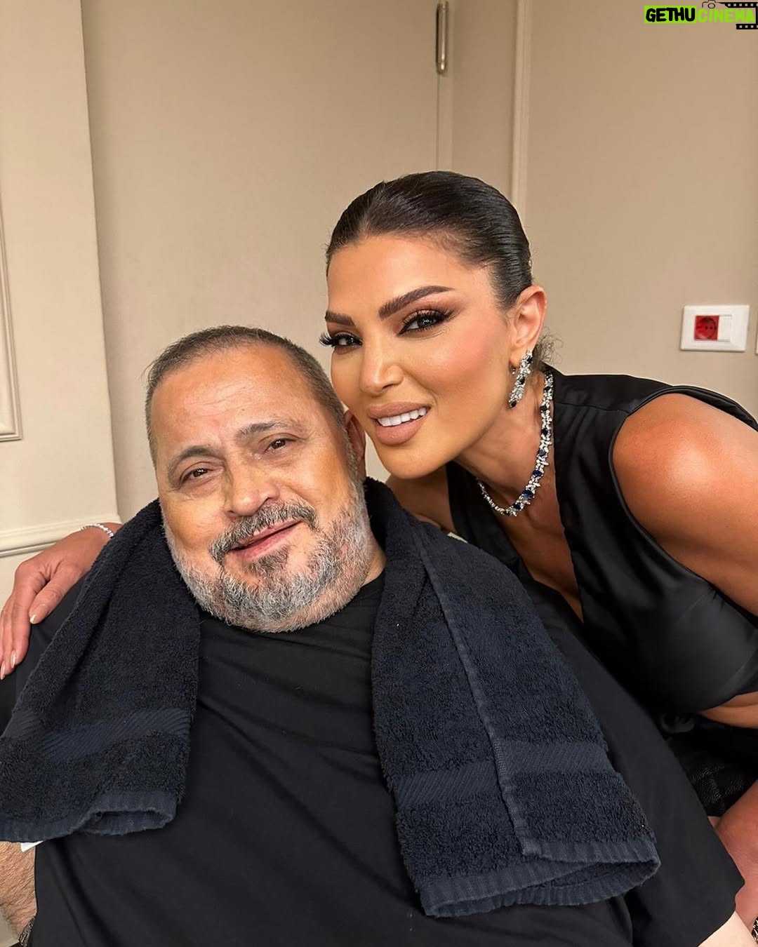 Dina Hayek - 1.9K Likes - With the legend @officialwassouf @casinoduliban
صورة تجمعني مع السلطان في كازينو لبنان كانت سهرة من العمر الله يطول بعمرك وضلك سلطان على قلوب كل محبينك 🥰❤️