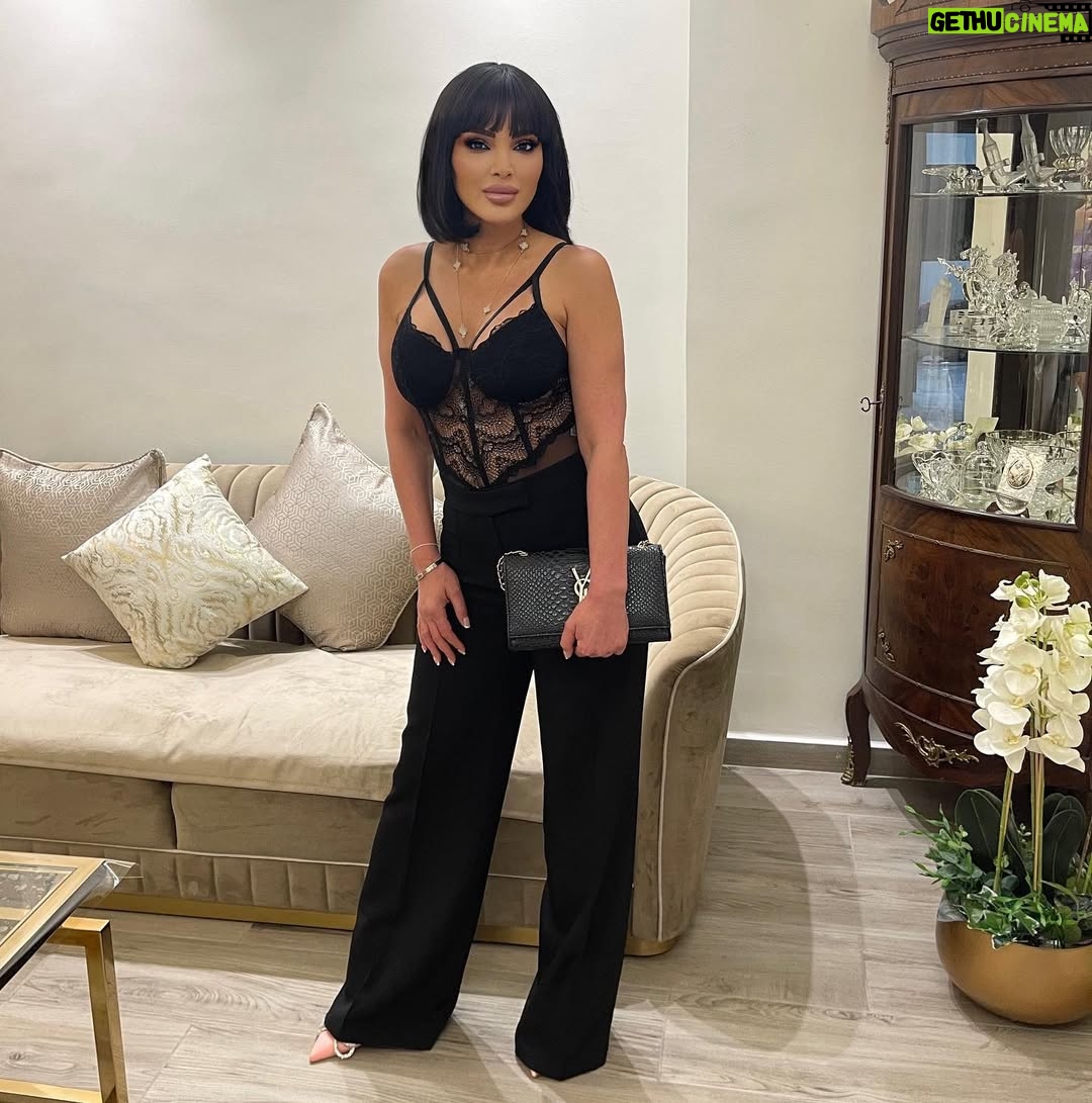 Dina Hayek - 2.2K Likes - From last night