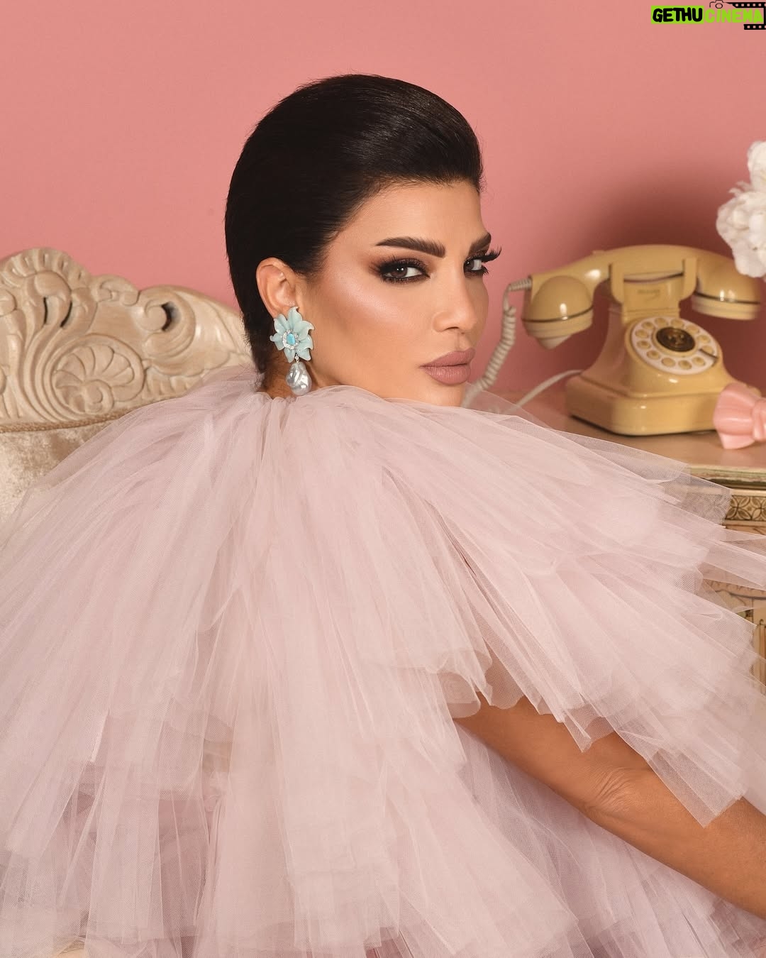 Dina Hayek - 6K Likes - دينا الصوت الحلو الحساس والقلب الطيب لمتلو صاروا قلال.. رجعت تغمر قلبنا بطلتها على التليفون والتلفزيون وشو كلنا منحب نشوفك بصحة كاملة وسعادة ونجاح🤍.
@dinahayekofficial 🤍
#style by @georgeschamoun.stylist
#makeup by @makeupbylara
#fashion @khodorhautecouture
#jewelry by @auroreezzedine
•
•
•
#dubai🇦🇪 #dubai #دبي #ابوظبي #الامارات #photographer #nojoom_support #photography #shooting #shoot #amazing #fashion #model #celebrity #perfect #zobian #zobianstudio #zobiansaad #lebanon #beirut