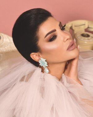 Dina Hayek Instagram - دينا الصوت الحلو الحساس والقلب الطيب لمتلو صاروا قلال.. رجعت تغمر قلبنا بطلتها على التليفون والتلفزيون وشو كلنا منحب نشوفك بصحة كاملة وسعادة ونجاح🤍.

@dinahayekofficial 🤍

#style by @georgeschamoun.stylist 
#makeup by @makeupbylara 
#fashion @khodorhautecouture 

#jewelry by @auroreezzedine 

•
•
•

#dubai🇦🇪 #dubai #دبي #ابوظبي #الامارات #photographer #nojoom_support #photography #shooting #shoot #amazing #fashion #model #celebrity #perfect #zobian #zobianstudio #zobiansaad #lebanon #beirut