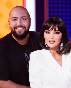 Dina Hayek Instagram - #فوق _ 18 #ديناحايك
Makeup @eva.atallah 
Outfit @clo_beirut 
Styled by @nabilajadallah 
Jewelry @auroreezzedine 
Hairdresser @josephsaadofficial 
Wig: @amalhair