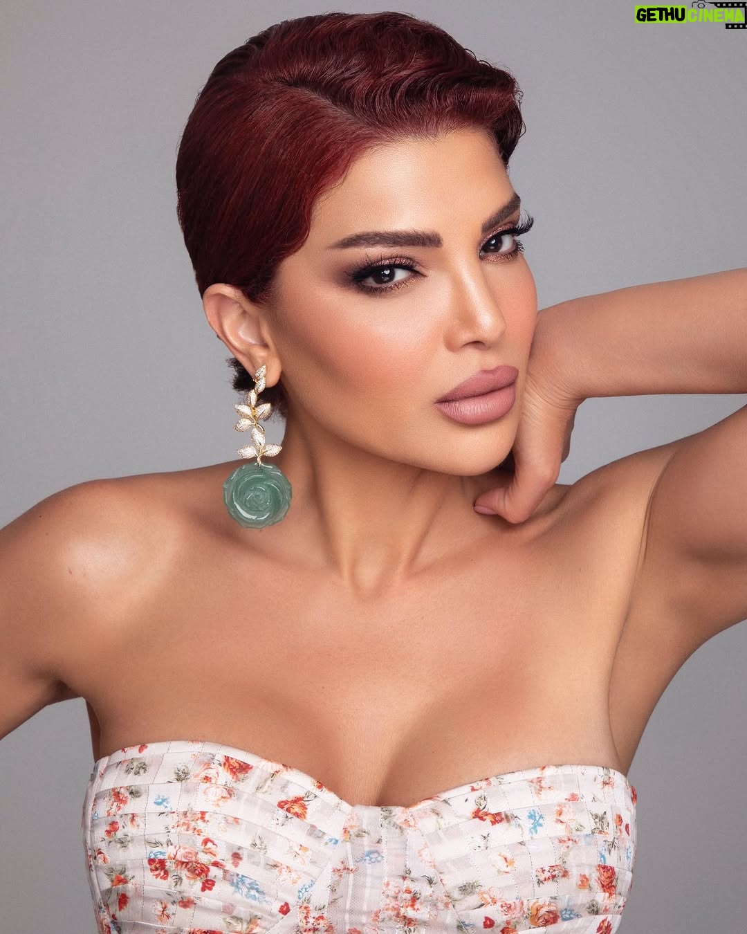 Dina Hayek - 8.1K Likes - New hair color✨
What do you guys think about my new look?🤍
شو رأيكن؟✨☺️
Hair: @josephsaadofficial
Makeup: @eva.atallah
Stylist: @georgeschamoun.stylist
Dress: @clo_beirut
Jewelry: @rapture.me
Photographer: @kifah.ballani
