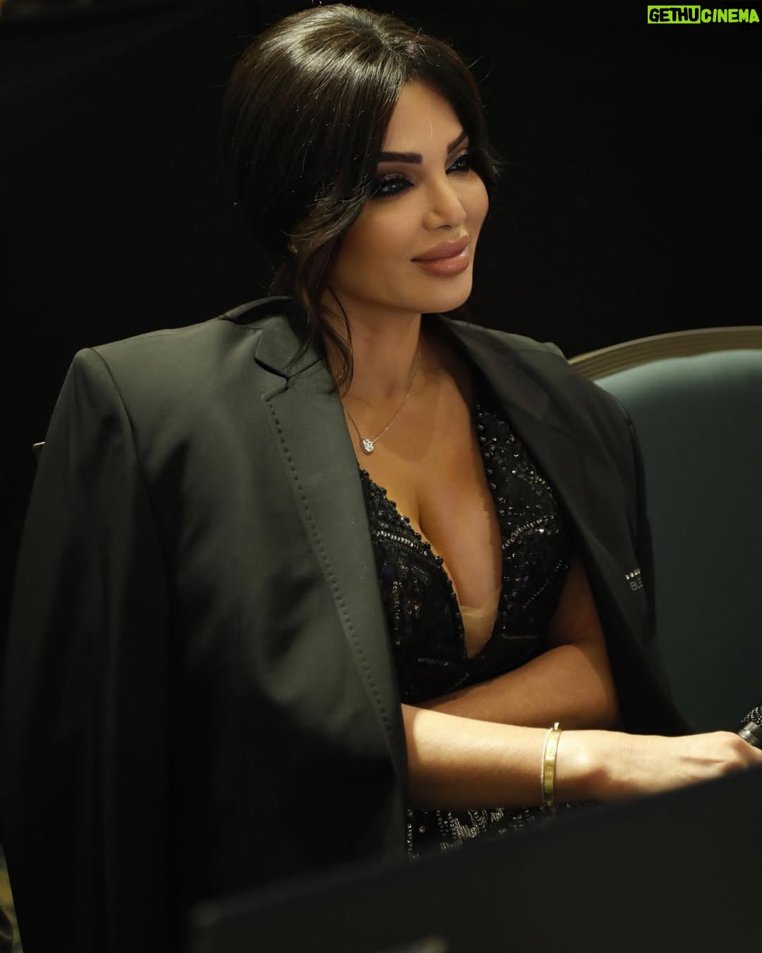 Dina Hayek - 2.1K Likes - من حفل تخرج طلاب جامعة AUST قسم تصميم الازياء
Special thanks for the designer: @jean_pierre_lahoud
Makeup @makeupbylara
Hair @mikekojak