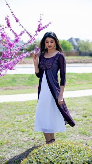 Divyaa Unni Instagram - Purple hues and sunny days 💜
Outfit @leyandadesigns 
Video and edits @vvaranasiphotography 
# Purple-Themed
#PurplePassion
#PurpleLove
#PurpleHaze
#PurpleRain
#PurpleEverything
# Whimsy and Fun
#TwirlAndSpin
#DressForFun
 #PlayfulVibes