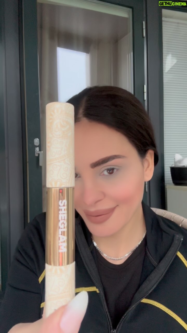 Dominique Hourani - 3 Likes - حبيت مفعول الماسكارا من ذهب الجديدة من SHEGLAM
للعنين الحساسة ورموش اطول واسمك
@sheglam_official
SHEGLAM All-In-One 24k Multi-Effect Mascara
ماسكارا ذهب ٢٤ قراط
search O "SHEGLAM mascara" on the website/APP to purchase
viral SHEGLAM all-in-one mascara
Added 10 essential oils and real 24k gold, nourishes and strengthens your lashes
If you want thicker/longer/stronger lashes
If you want to minimize eyelash fallouts...
If you have sensitive eyes/skins
If you are struggling with removing waterproof mascaras
Do u believe with the possible effects of this mascara and u wish to see a Part 2؟
#SHEGLAM #sheglammascara #sheglamallinone #sheglam24Kmascara
#SHEGLAMpartner #SHEGLAMcrueltyfree
@sheglam_official