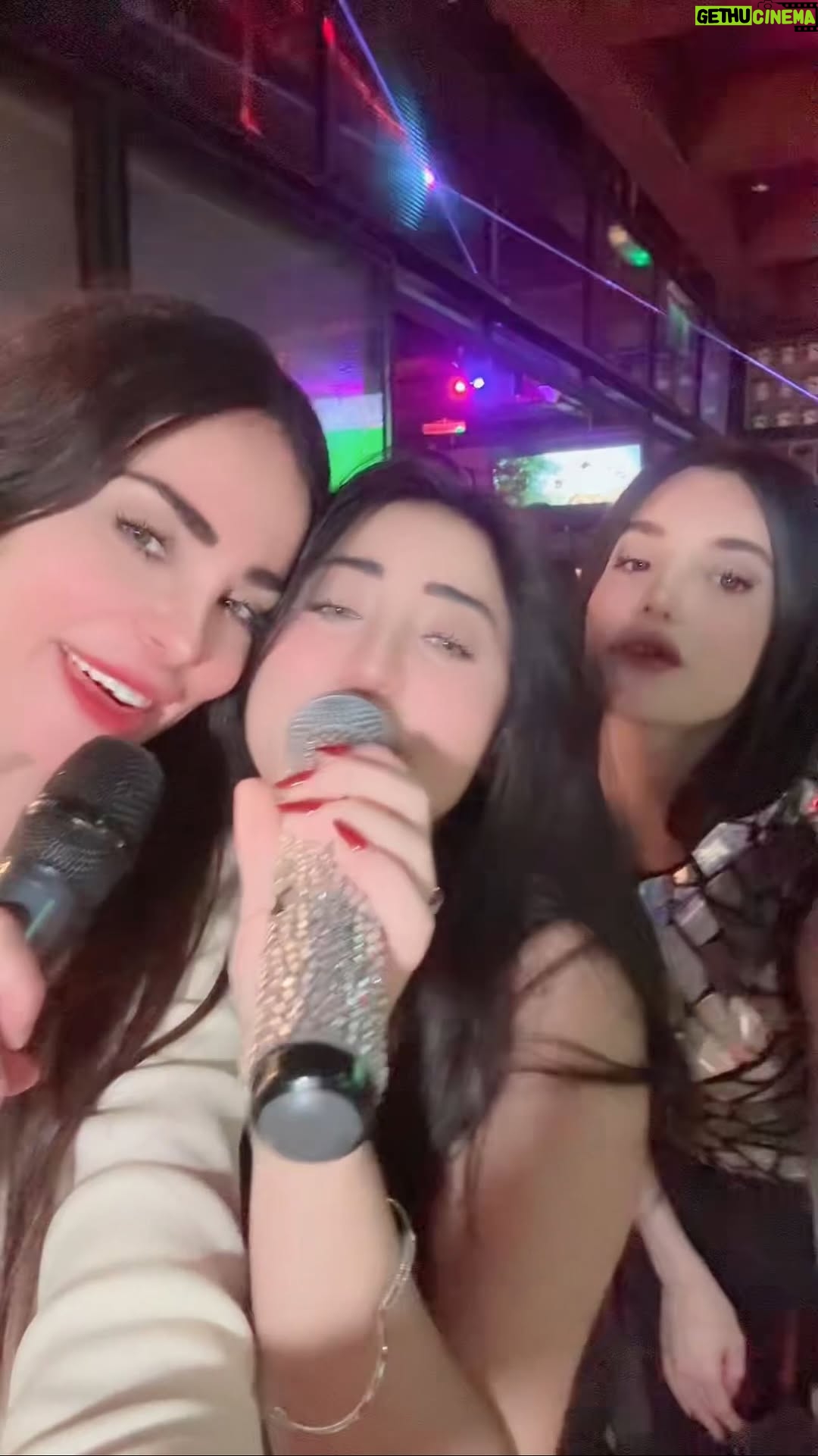 Dominique Hourani - 12.1K Likes - مبسوطة بوجود اغنيتي #الخاشوقة في كل #كاريوكي منذ اطلاقها #اغنية #الخاشوقة
Glad that this track is still on every karaoke , every wedding and celebration since its launched #khachouka