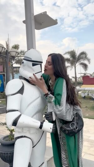 Dominique Hourani Instagram - حبي الجديد …احلى زوج ليا 
في ملاهي سويس ان في العين السخنة @tedaswissinn