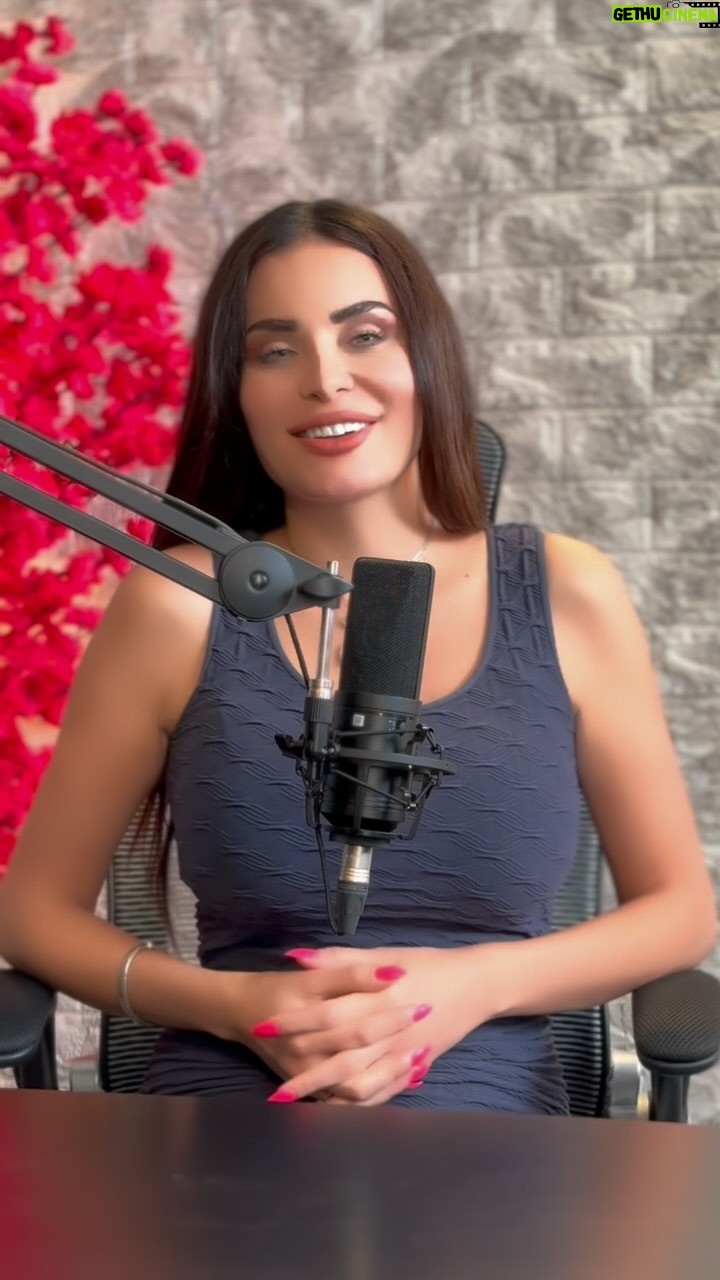 Dominique Hourani - 351 Likes - بهذه الطريقة تعرفي انو خانك ودايما احساسي طلع صح
الجشع دايما يخسر ويندم في آخر المطاف