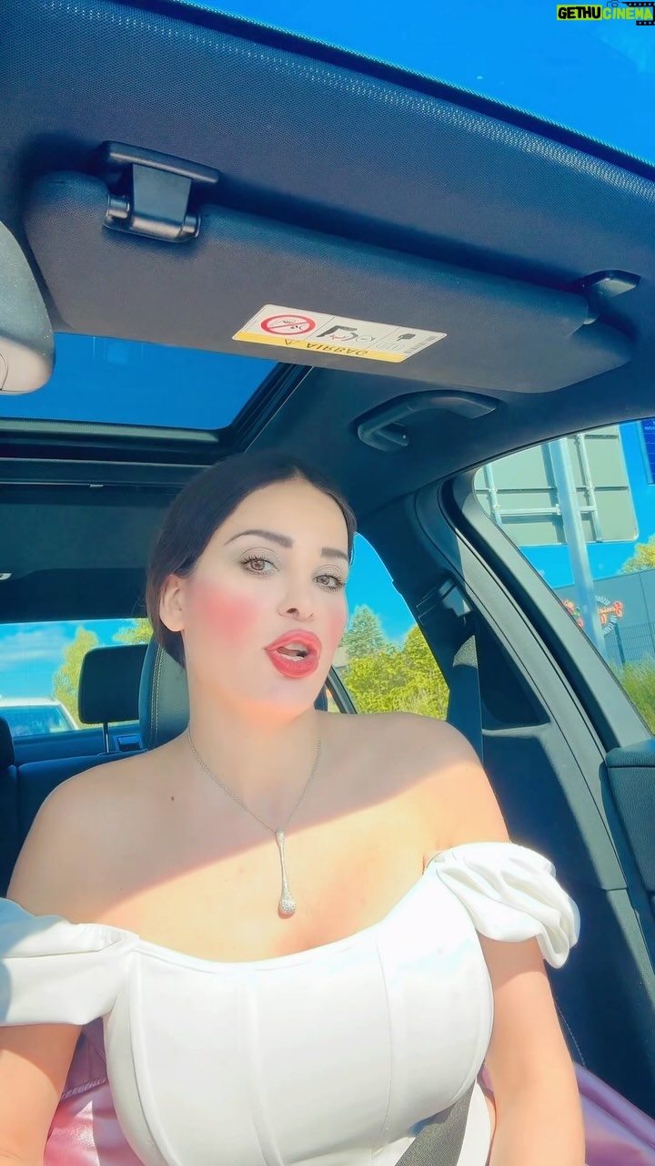 Dominique Hourani - 1.9K Likes - شو يعني #كاتمنس
