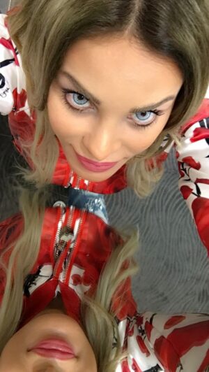 Dominique Hourani Instagram - عايزين حد كدا …
يا سلام لو كان كمان حنون ، رومانسي ، ومخلص ما يعرفش يبص حتى على وحدة تانية …