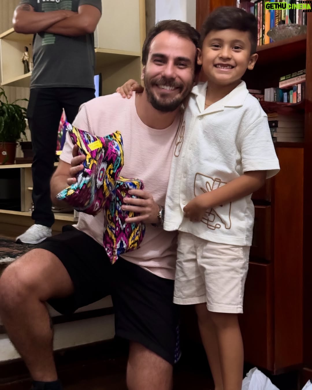 Dora West - 16.3K Likes - Navidad, amigo secreto, cumpleaños de #LaTíaAlelila @alessandravitanis FAMILIA ❤️🤍