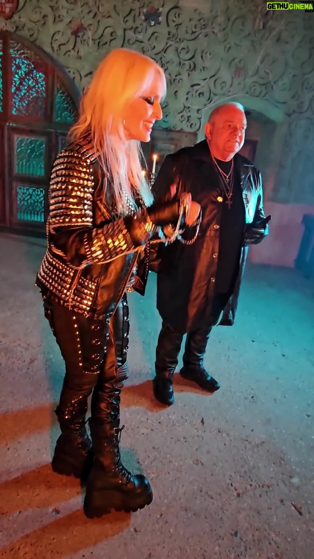 Doro Pesch - 4.1K Likes - When you thought you know the lyrics of a song you love for some 40 years 😆
This is from the video shoot of 'Winter Dreams' with Udo and Sven #Dirkschneider. Can you see our breath? Yes, it was THAT cold! But it was so much fun to re-record this classic for the "Balls To The Wall Reloaded" album. I love those guys! Check out the video and the song!
🤘💪❤️🙏
#Love, Doro Pesch
-
@u.d.o.official
@svendirkschneider
-
-
-
-
#doropesch #conqueress #allweare #warlock #allformetal #triumphandagony #dorofürimmer #metal #heavymetal #rock #metalhead #metalqueen #queenofmetal #fürimmer #metalheads #rocknroll #hairmetal #blondeshavemorefun #vegan #soberlife #monstersofrock #monstersofrockradio #svendirkschneider #udodirkschneider #ballstothewall #accept #doro