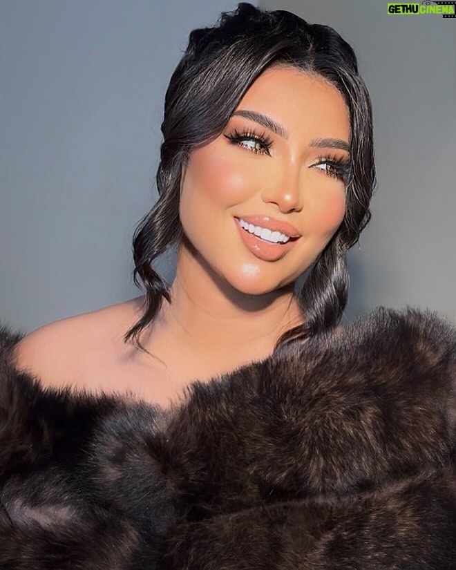 Dounia Batma - 173.4K Likes - سلام حبايبي ….🤎 #ماشاءالله #دنيا_بطمه
.
@souma__makeup
@asmaa.hairstyle
@negafa.soltana
@dr.rita.lips
@dr.bijarch_latifa