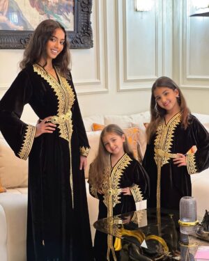 Dounia Batma Instagram - ما شاء الله ❤️ 

#القفطان_المغربي_العالمي 

@bouchraelmarzouqy