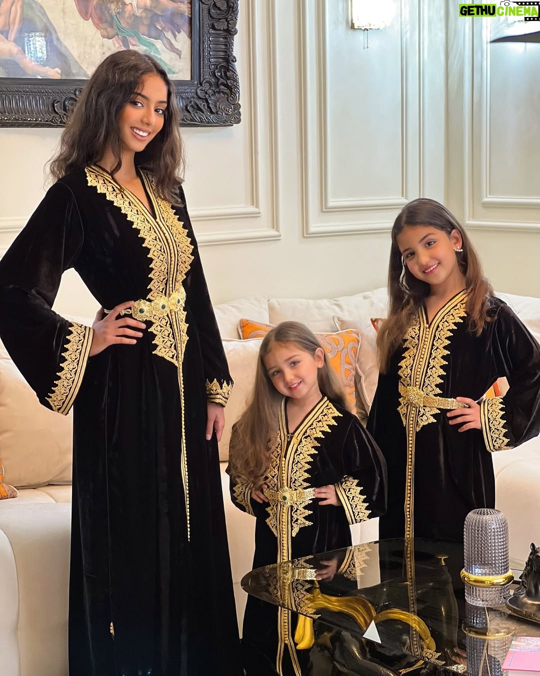 Dounia Batma - 158.5K Likes - ما شاء الله ❤️
#القفطان_المغربي_العالمي
@bouchraelmarzouqy