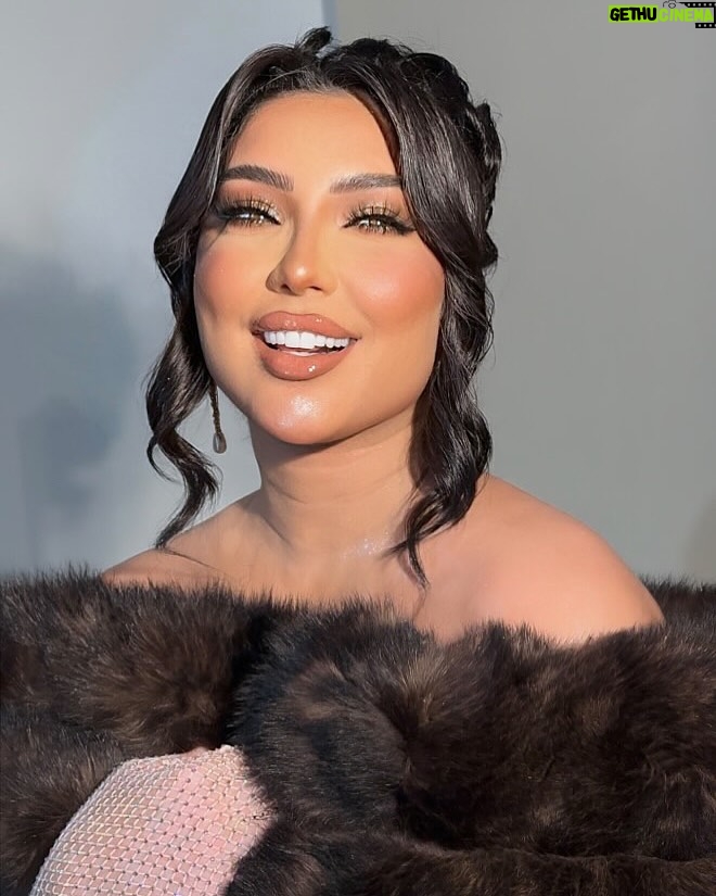 Dounia Batma - 173.4K Likes - سلام حبايبي ….🤎 #ماشاءالله #دنيا_بطمه
.
@souma__makeup
@asmaa.hairstyle
@negafa.soltana
@dr.rita.lips
@dr.bijarch_latifa