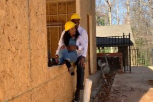 Dr. Jackie Walters Berry Instagram - #TBT to when we did quick mini shoot because we decided to gut our entire home and do a massive rebuild. It was definitely a process, but I would absolutely do it all over again to see the results. 

#happy #marriage #happylife #happywife