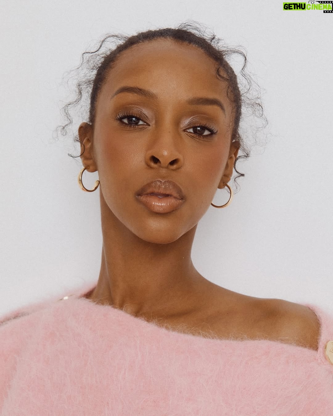 Ebony Obsidian - 28.1K Likes - Please stand by, the party you are trying to reach is currently unavailable due to slow burn birthday galavanting through the remainder of the Season entitled Aries. Even wiser, God is good.