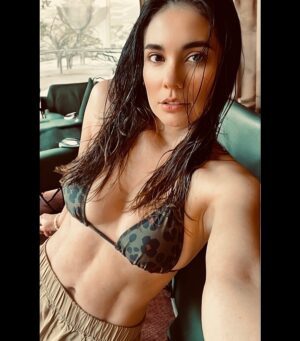 Eileen Moreno Instagram - 🕊️