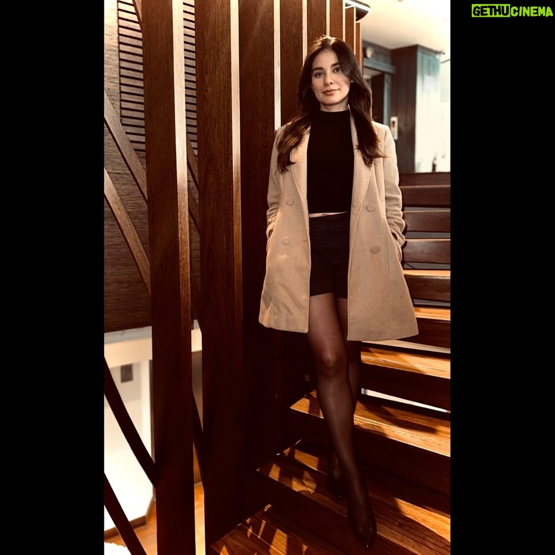 Eileen Moreno - 12.5K Likes - SOLO IMAGINA
LO PRECIOSO QUE PUEDE SER
ARRIESGARSE, Y QUE TODO SALGA BIEN.