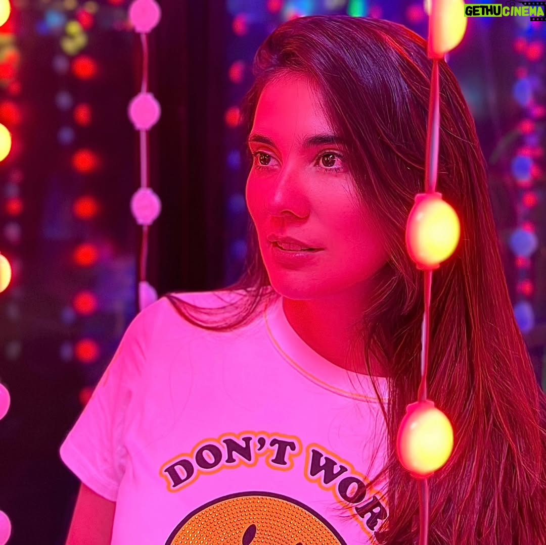 Eileen Moreno - 7.7K Likes - ALWAYS BERRACA
SOMETIMES CABRONA
BUT NEVER PENDEJA. Compartan amigas