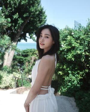 Eisaya Hosuwan Instagram - ☁️☀️☁️
